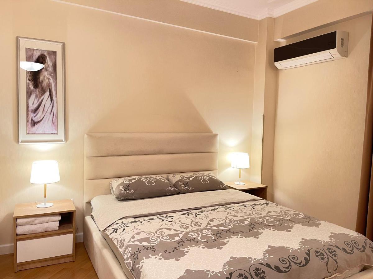 Apartment In Downtown "Rustaveli Residence" Tbilisi Exterior photo